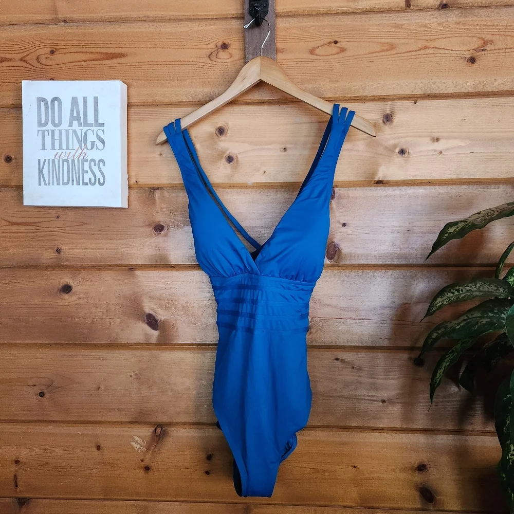 LA BLANCA NWT Island Goddess Blue Multi-Strap Cross-Back Swimsuit UPF 50 Size 14